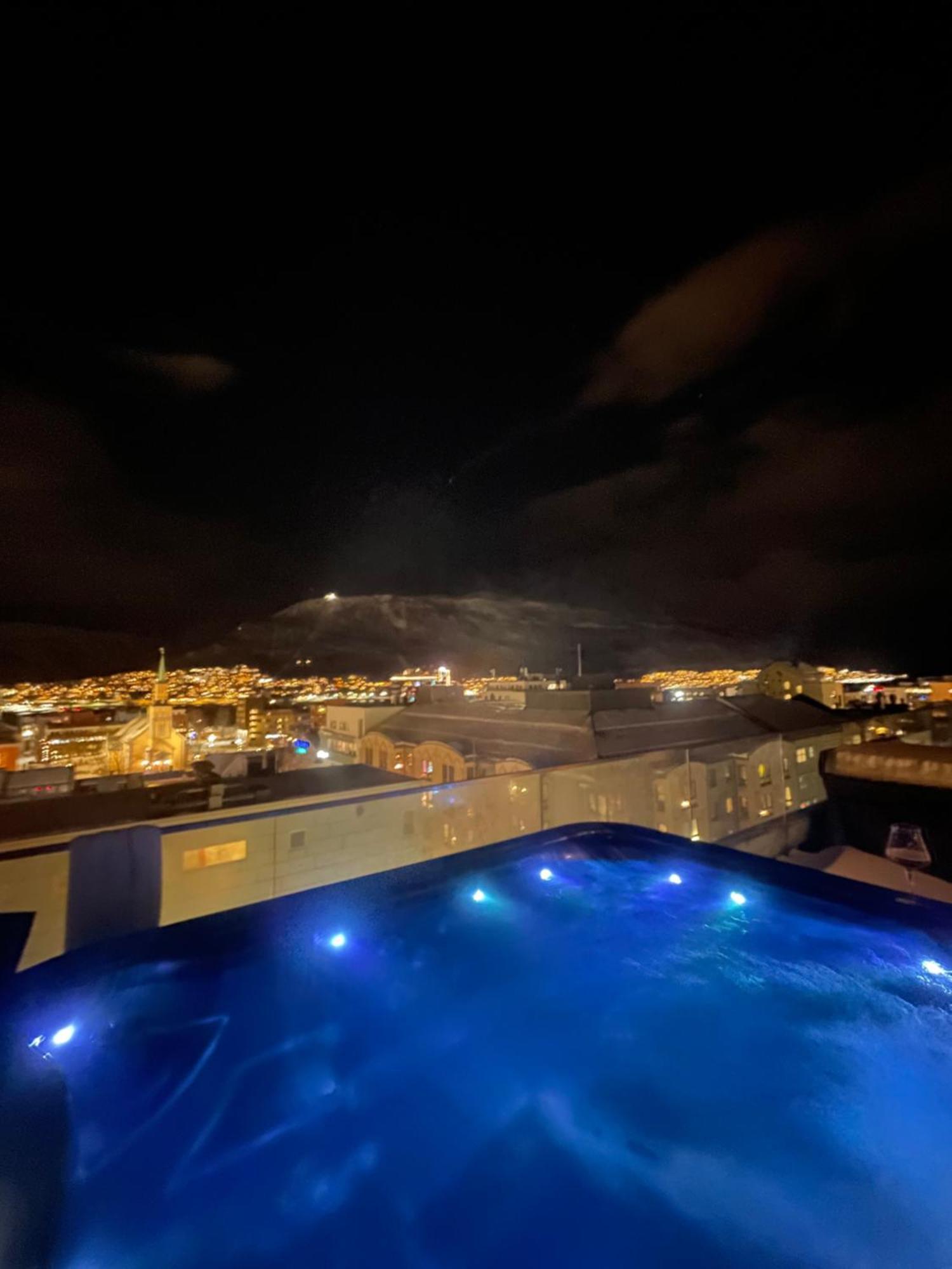 Penthouse In Downtown Tromso New Leilighet Eksteriør bilde